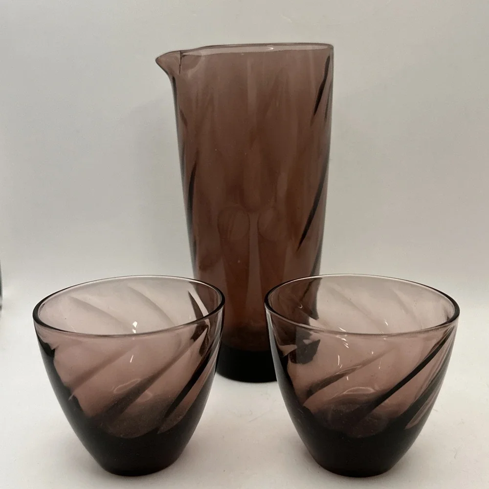 Hazel Atlas Cocktail Juice Pitcher & 2 Glasses Moroccan Amethyst Swirl Vintage